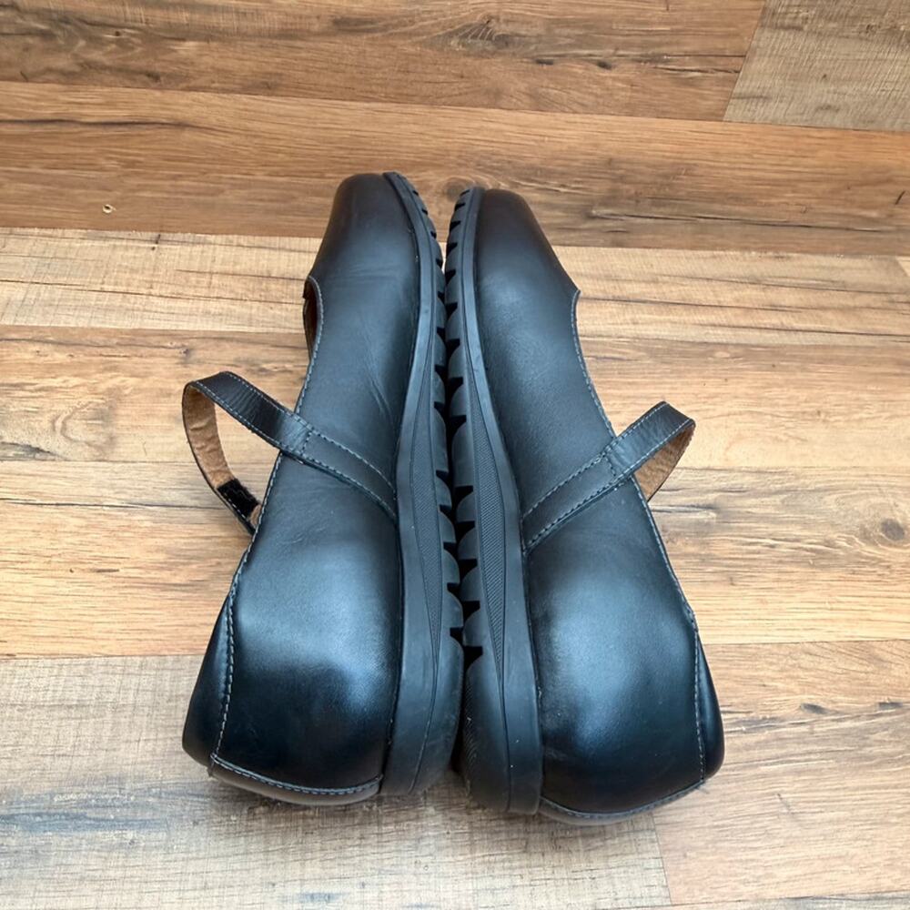 Taos Wo's Size 11 Black Leather Mary Jane Shoes Strap Comfort Walking Orthopedic - Picture 3 of 8